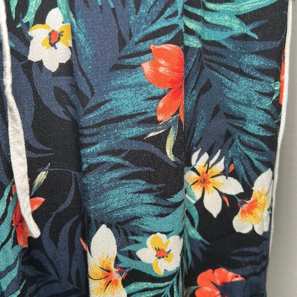 Tropical Flow Pants 🌴 - Picture 2 of 3